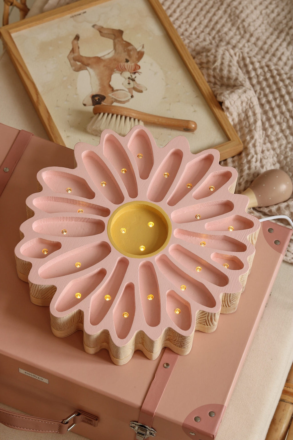 Little Lights Daisy Lamp